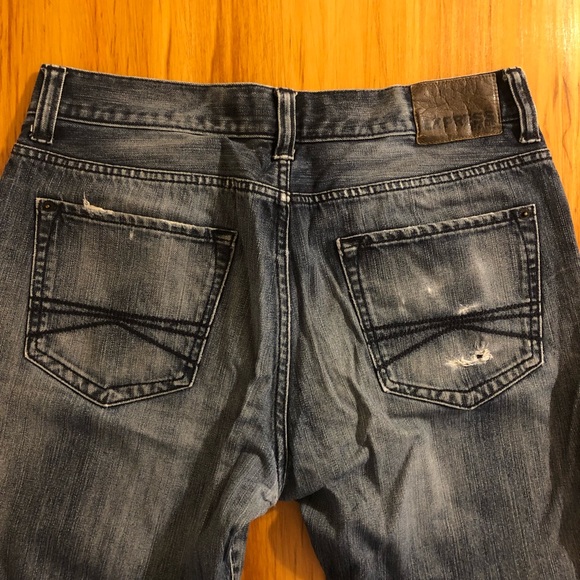 Express Blake Loose Fit Men’s Jeans - Picture 3 of 5